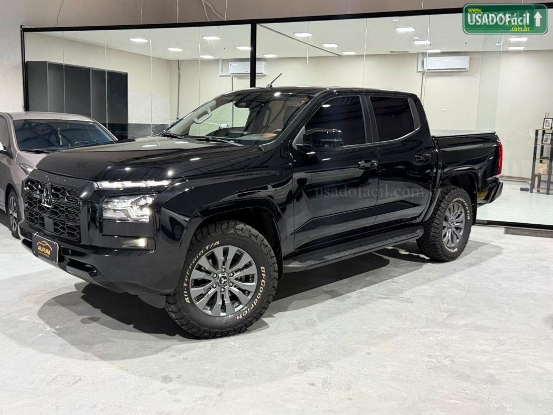Mitsubishi Triton HPE-S CD 2.4 4x4 Turbo Automático Diesel