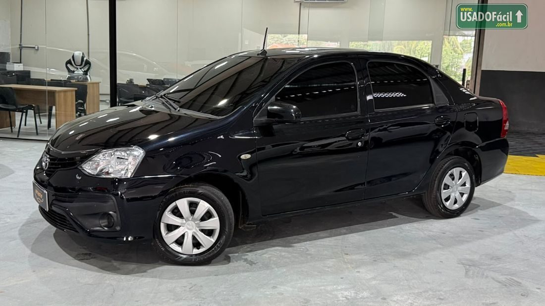 Toyota Etios Sedan X 1.5 Mecânico Flex