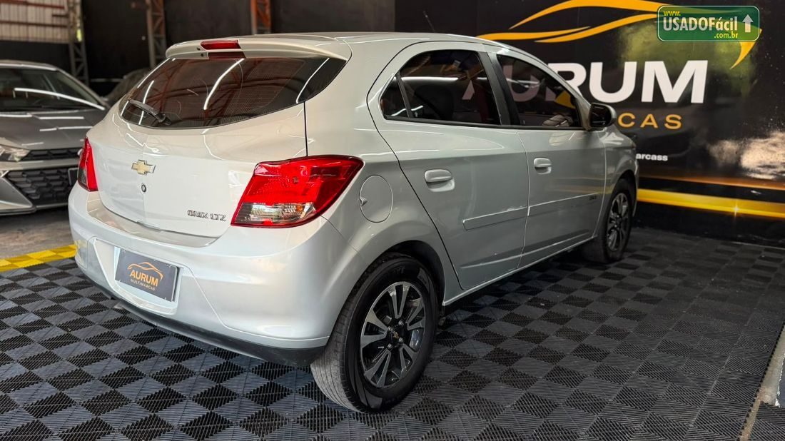 Chevrolet Onix Hatch LTZ 1.4 Automático Flex — foto 4